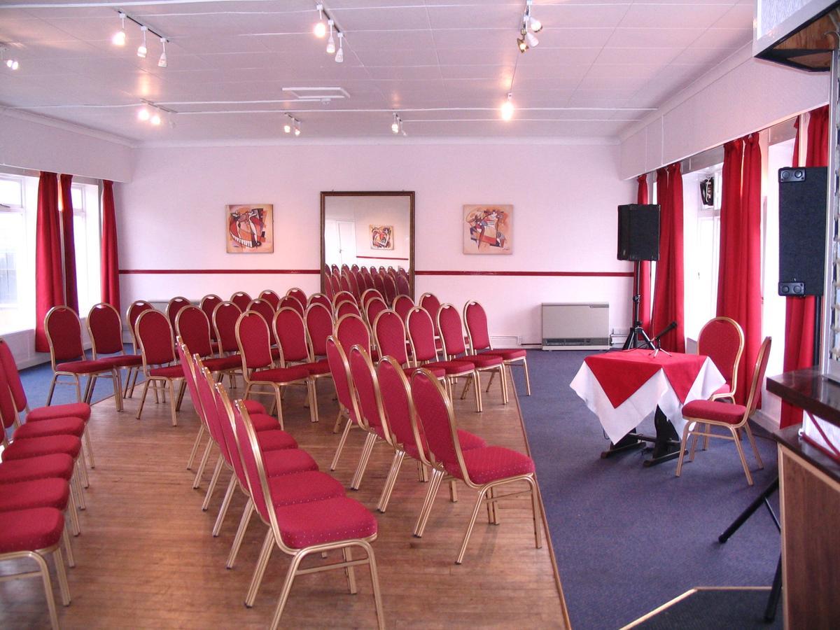 Marine Hotel Criccieth Eksteriør bilde