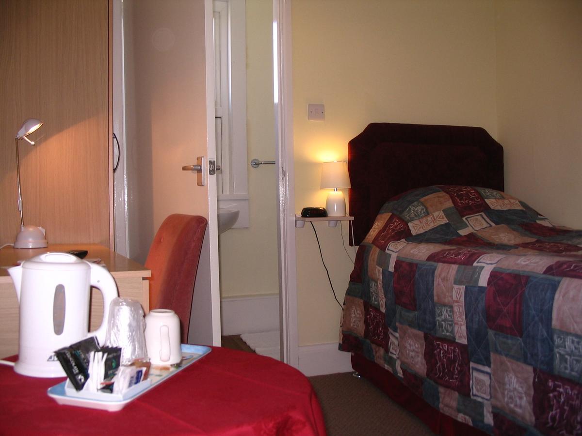 Marine Hotel Criccieth Eksteriør bilde